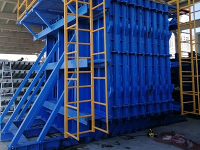 Mur préfabriqué - Moule vertical pour batterie - Irak